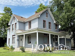 704 N 2nd St, Mankato, MN 56001