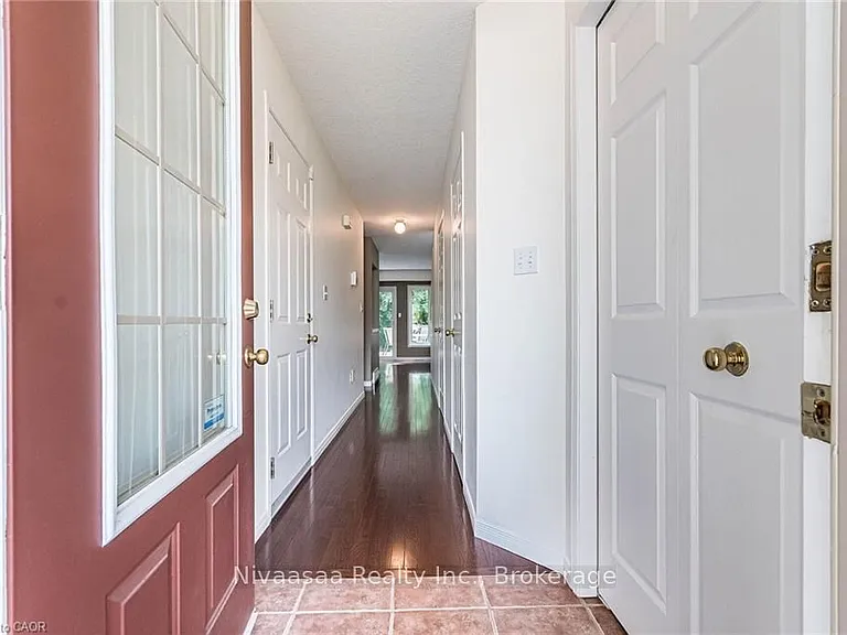 110 Activa Ave #D21 — Photo 2