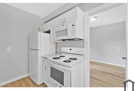3 bed, 1087 sqft, $2,300 — Photo 4