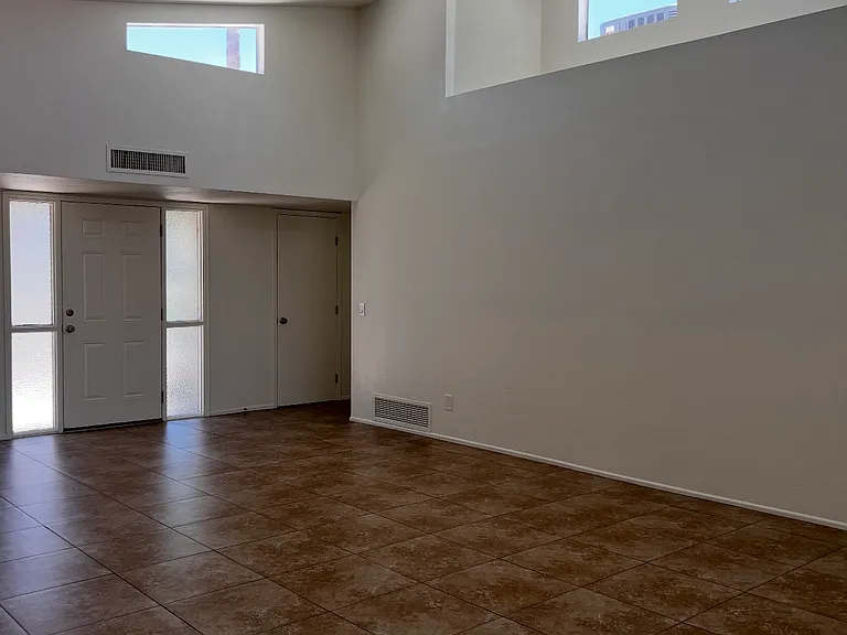 4649 N Mountain Quail Rd — Photo 8