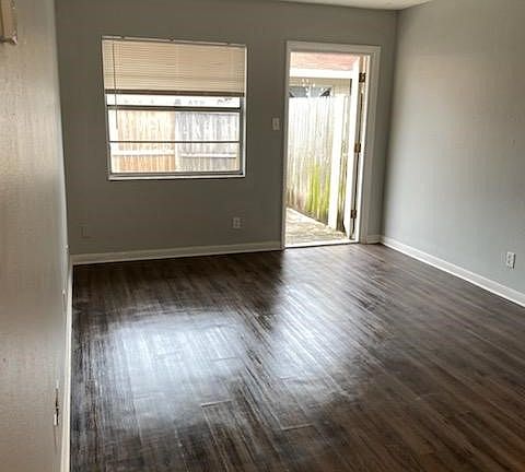 3rd image of 628 88th Ave N #2
