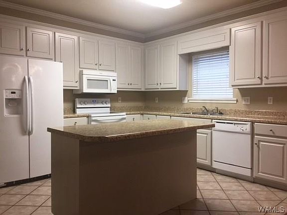 4th image of 5193 Woodland Trce