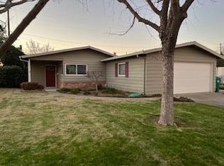 935 Fairview Dr, Gridley, CA 95948