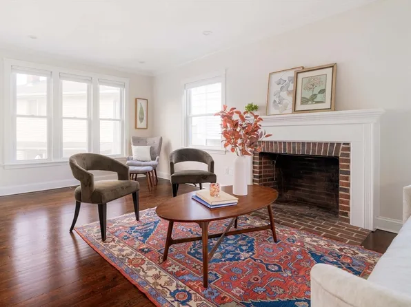 62 Fairfax St, Somerville, MA 02144