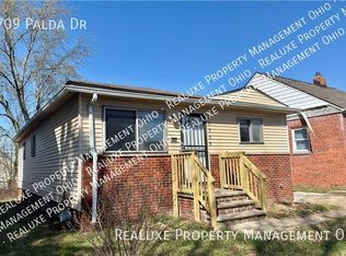 16709 Palda Dr, Cleveland, OH 44128