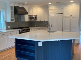 3829 95th Ave NE, Bellevue, WA 98004