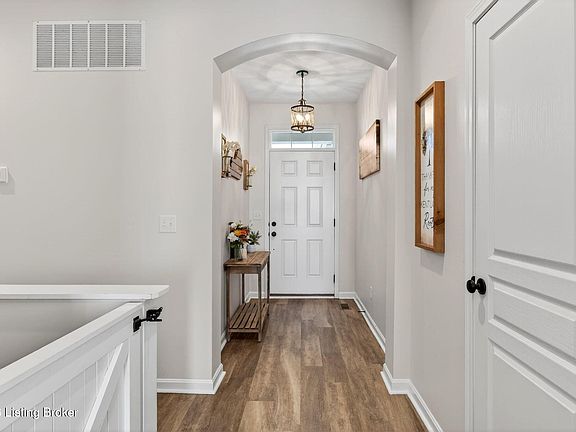 3rd image of 267 Fairwood Way