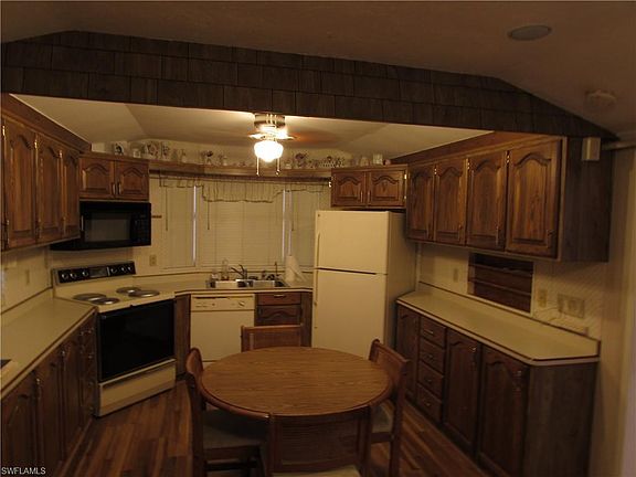 4th image of 235 Caravan Cir