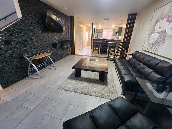 3rd image of 1200 Glen Canyon Dr #32