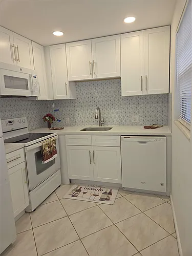108 Fanshaw Way #C Photo 1