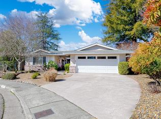 177 Oak Shadow Dr, Santa Rosa, CA 95409