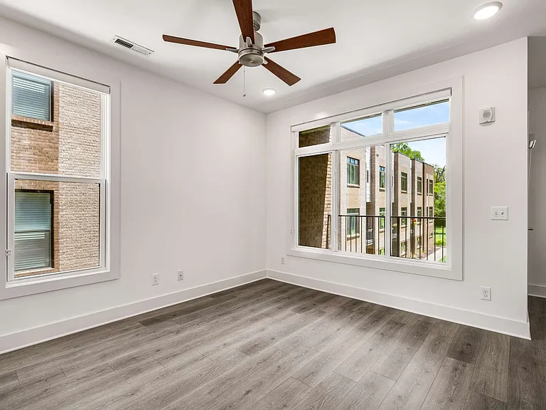 1608 Marshall Hollow Dr #201 — Photo 2