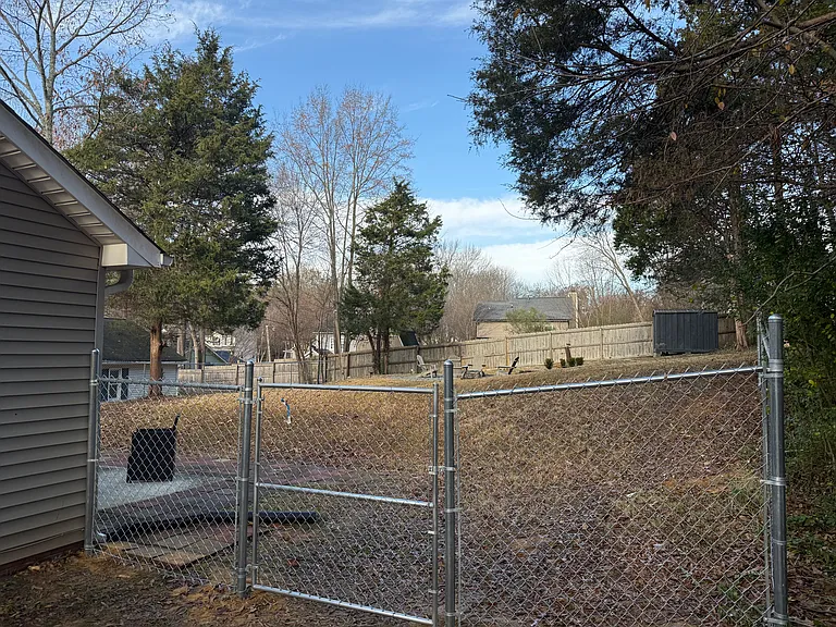 Fully fenced-in yard