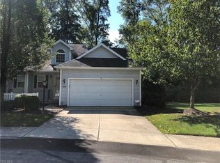 7144 Bayberry Cir #7B, North Olmsted, OH