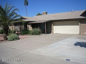 1st image of 2516 E Malibu Dr