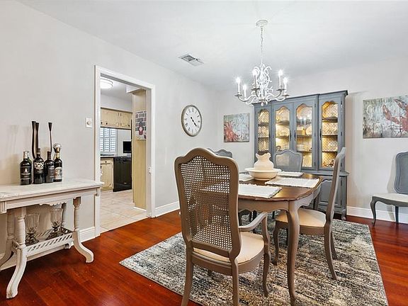 4th image of 110 Linda Ct