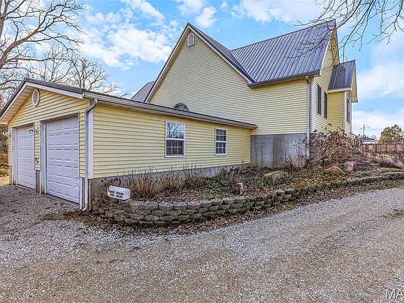 4th image of 5050 Madison Rd