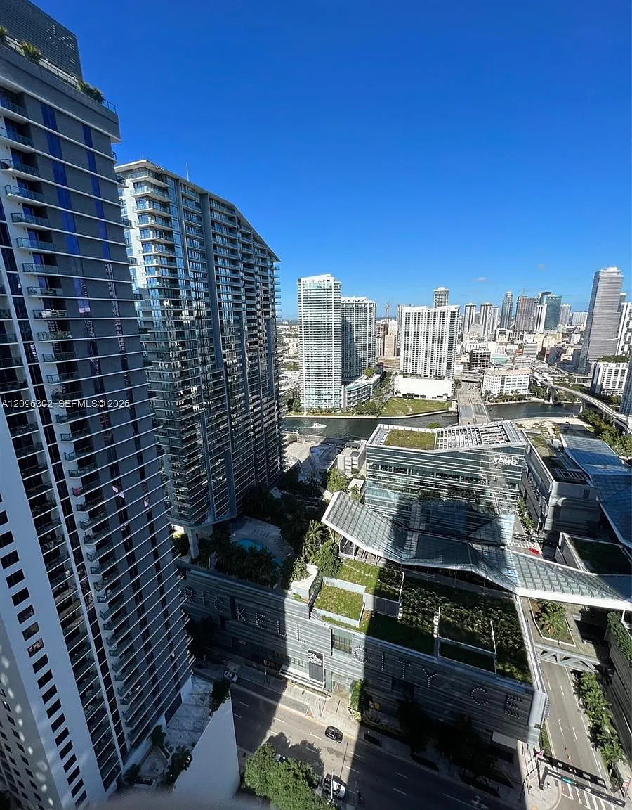 Brickell Heights East Con — Photo 3
