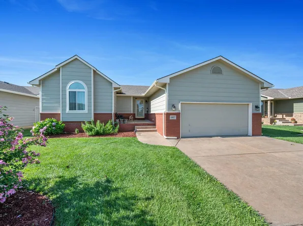11827 W Grant Ct, Wichita, KS 67209