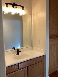 2408 W Valley Vis — Photo 6