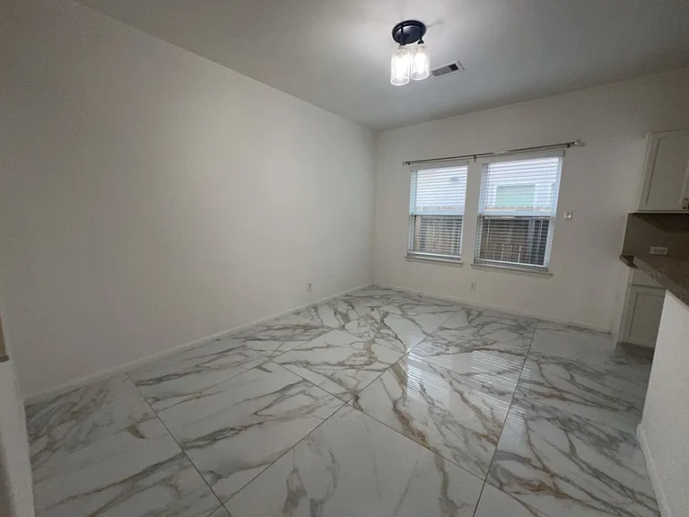 3238 Elisa Springs Ln — Photo 8