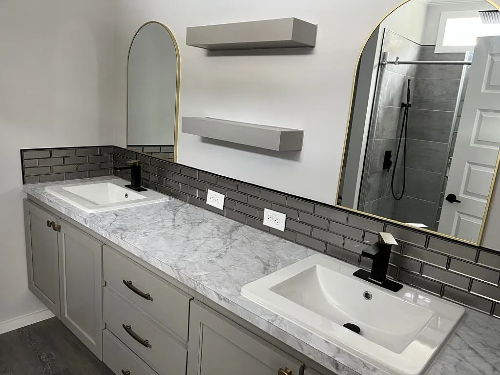 3 bed, 2.0 bath, 1564 sqft, $1,599 — Photo 4