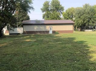 711 11th St, Sheldon, IA 51201