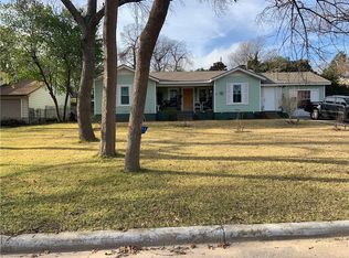 3441 Oak Creek Cir, Dallas, TX 75227