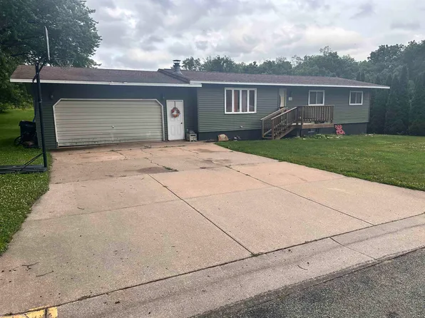 307 N Mill St, Wauzeka, WI 53826