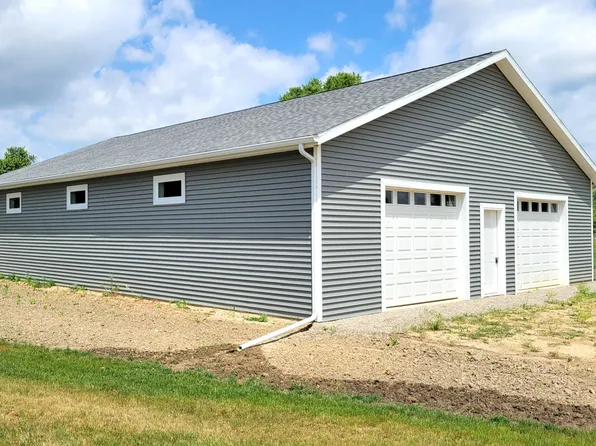 408 N Park Ln, Pioneer, OH 43554