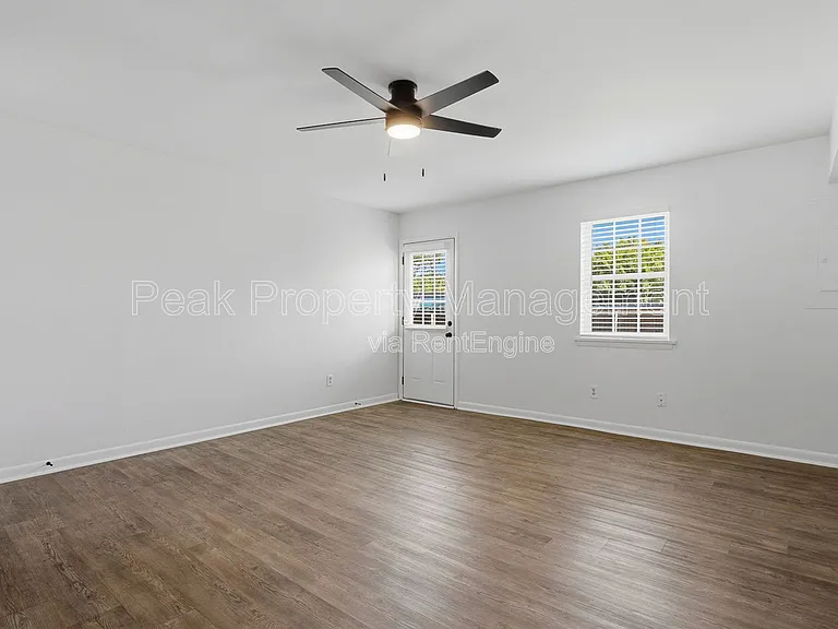 304 S Center St #30 — Photo 5