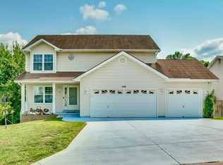 548 Great Plains Dr, House Springs, MO 63051
