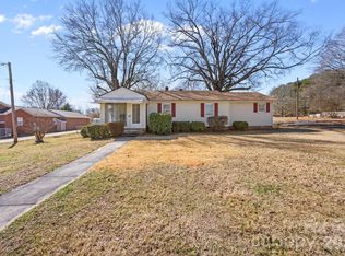 613 W Mill St, Landis, NC 28088