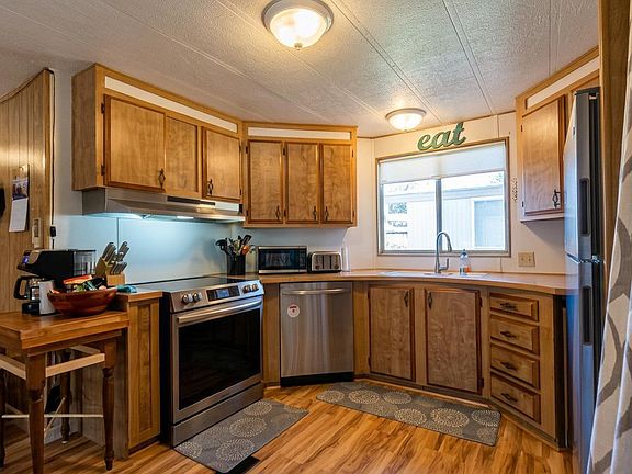 5th image of 7186 Plumas Street
