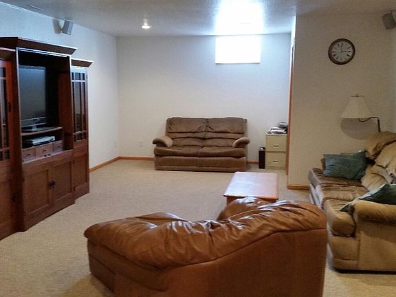 4th image of 903 Jolene Dr