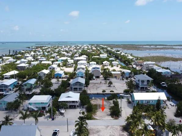 27328 Saint Vincent Ln, Ramrod Key, FL 33042