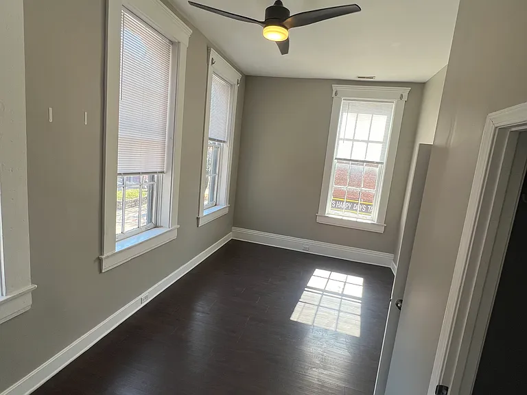 727 Bakewell St #6 — Photo 5