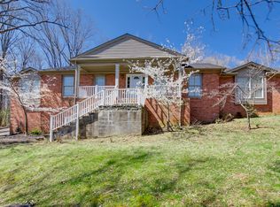 6302 Deep Creek Dr, Prospect, KY 40059
