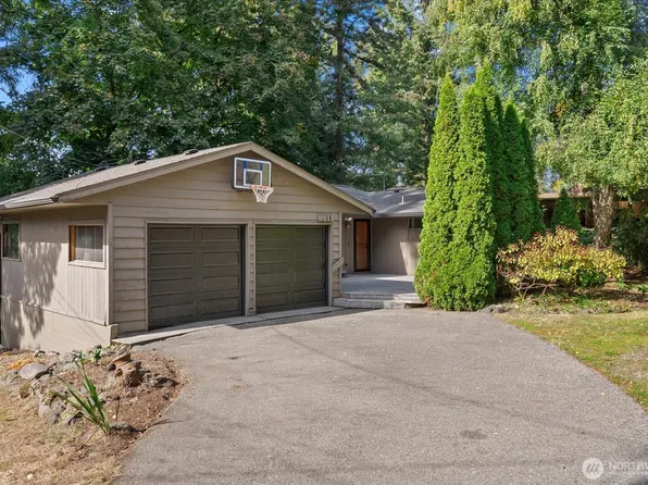 8611 118th Ave SE, Newcastle, WA 98056