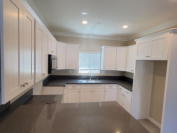 2nd image of 145 N Campus Ave #B