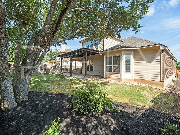 227 Choke Canyon Ln — Photo 41