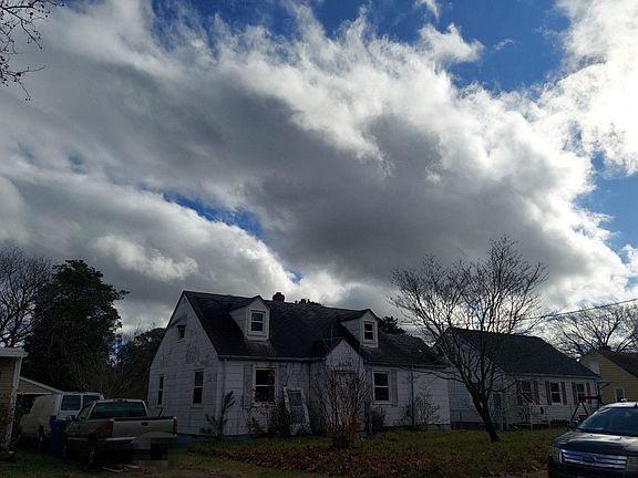 3rd image of 3428 W Bonner Dr