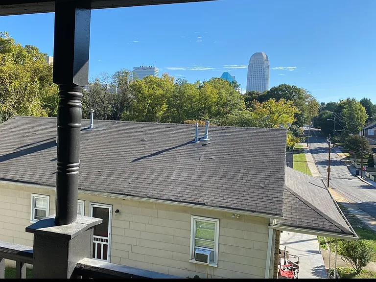 701 Brookstown Ave #B — Photo 9