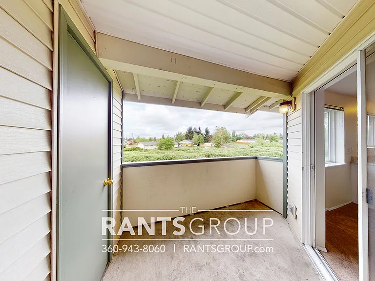 Yelm Creek Apartments — Photo 50