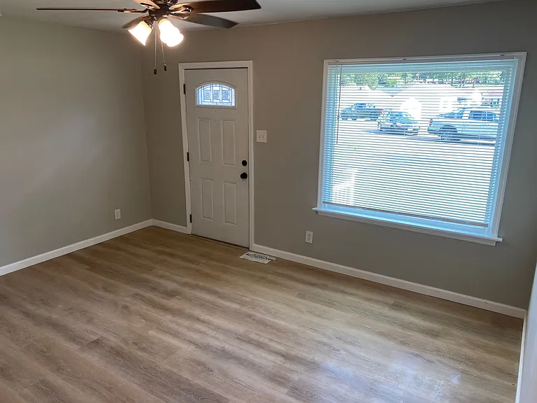 10657 Saint Veronica Ct — Photo 7
