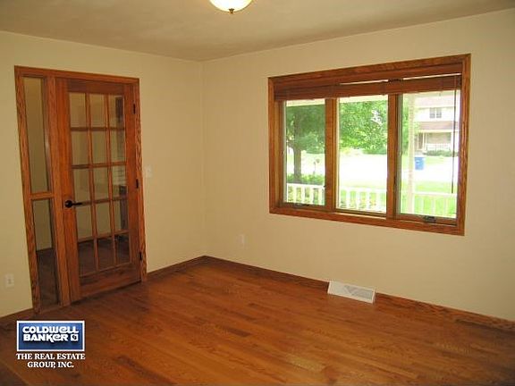 4th image of 1386 Martingale Ln