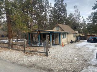 531 Maple Ln, Sugarloaf, CA 92386