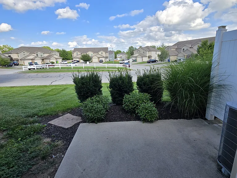 21601 Westover Cir — Photo 13
