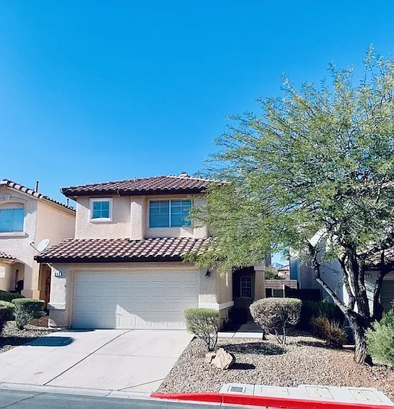 913 Toro Canyon Ln — Photo 1
