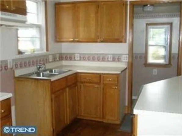 530 Wesley Ave, Pitman, NJ 08071